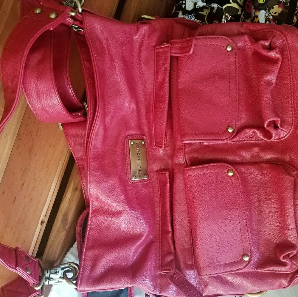 NWT Kelly Moore 2 Sues Bag Raspberry